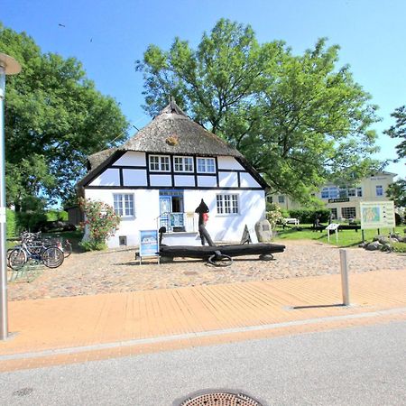 Fewo Mit Terrasse, Gratis Nutzung Vom Ahoi Erlebnisbad Und Sauna In Sellin - Haus Blick Zur See Fewo 13 Gohren Bagian luar foto